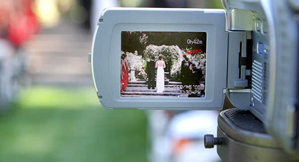 wedding-video-camera-604cs070913